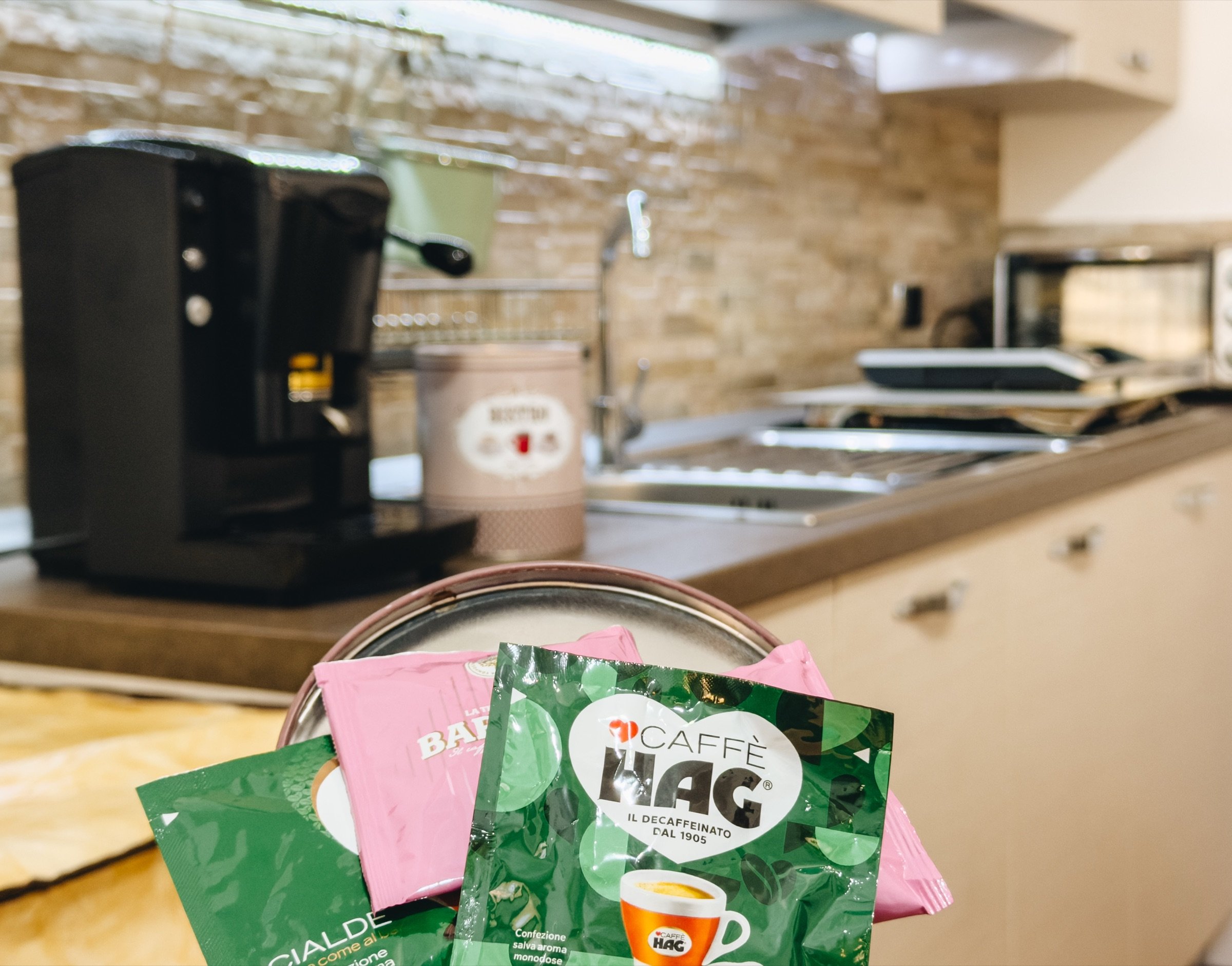Colazione: macchina del caffè e cialde